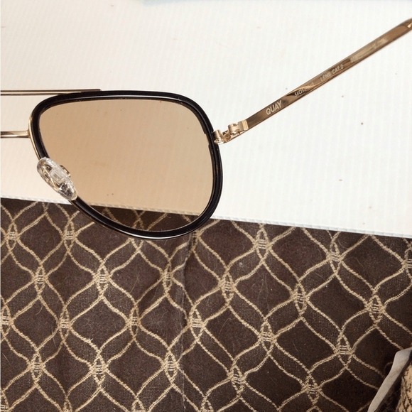 NEW ! Rare Quay All in amber lense aviators